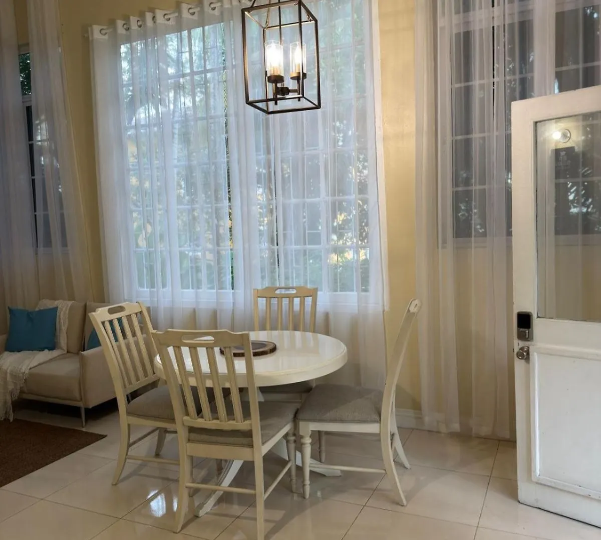 Harlequin Cottage Montego Bay